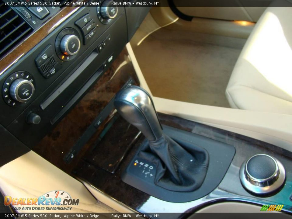 2007 BMW 5 Series 530i Sedan Alpine White / Beige Photo #14
