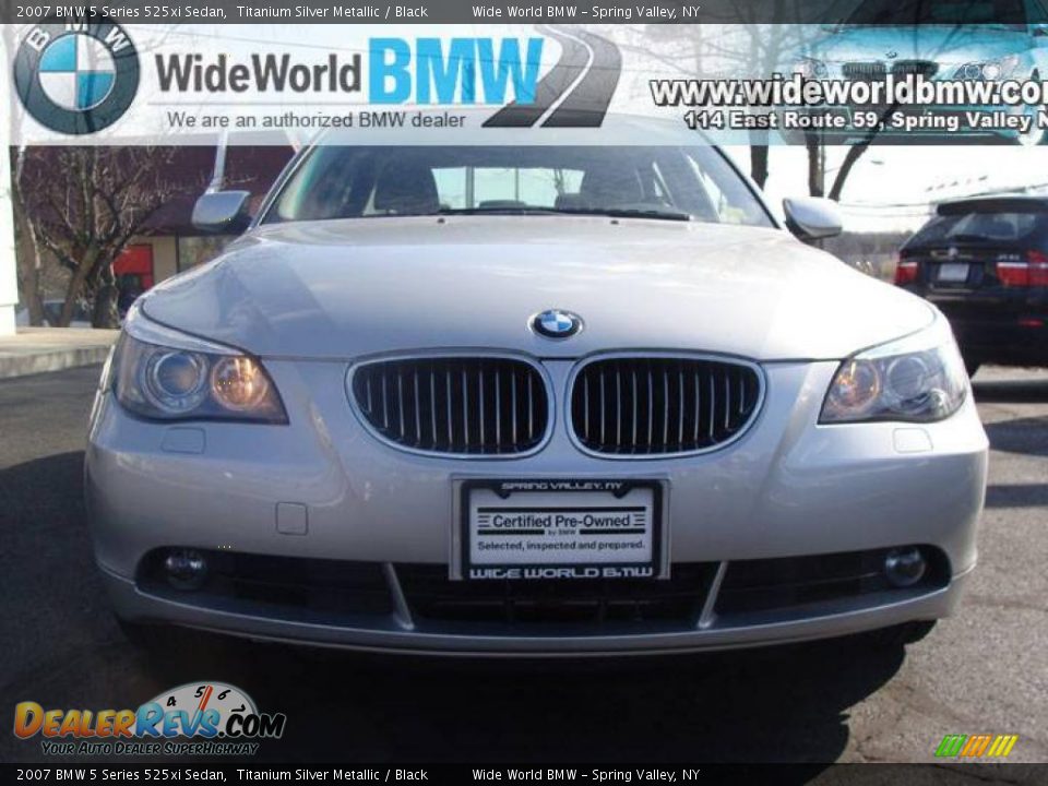 2007 BMW 5 Series 525xi Sedan Titanium Silver Metallic / Black Photo #2