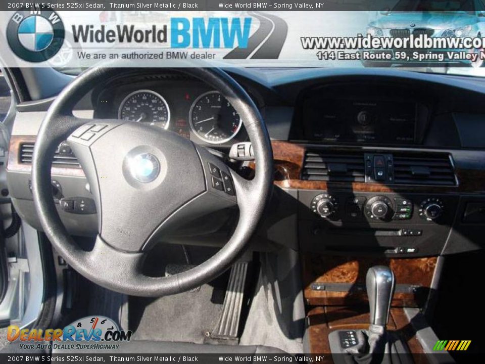 2007 BMW 5 Series 525xi Sedan Titanium Silver Metallic / Black Photo #11