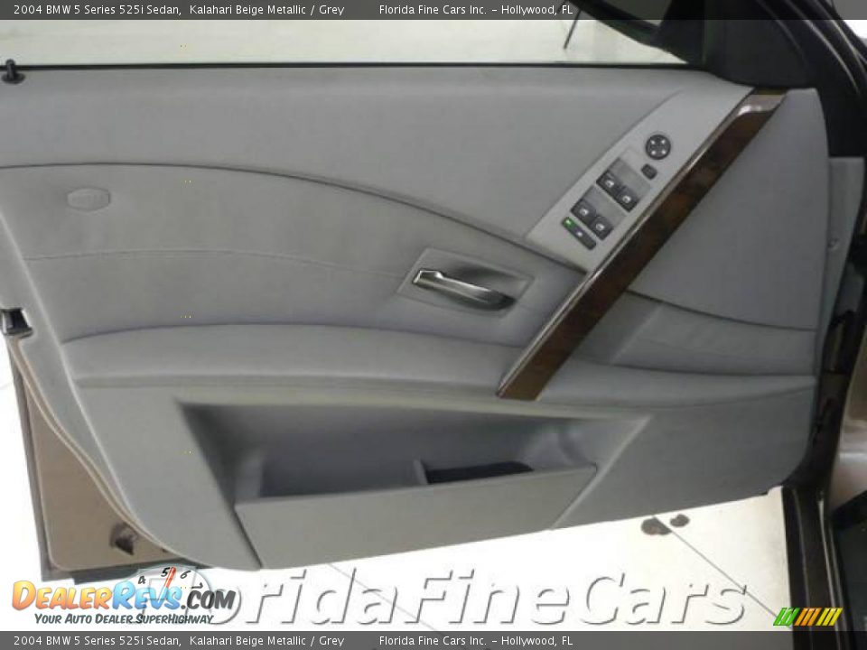 2004 BMW 5 Series 525i Sedan Kalahari Beige Metallic / Grey Photo #11