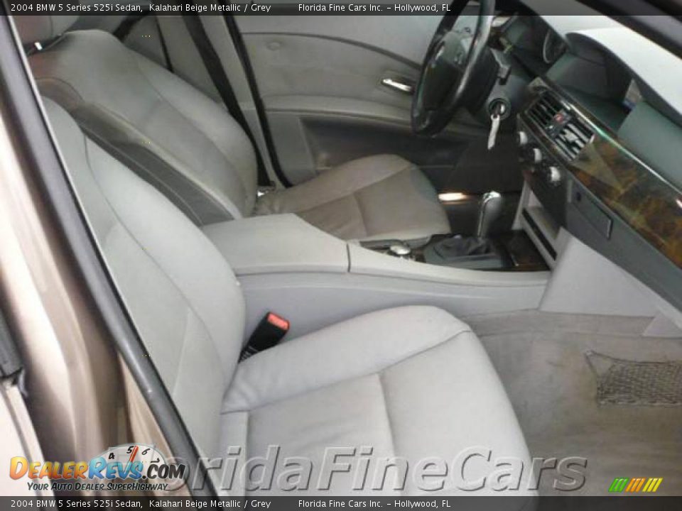 2004 BMW 5 Series 525i Sedan Kalahari Beige Metallic / Grey Photo #13