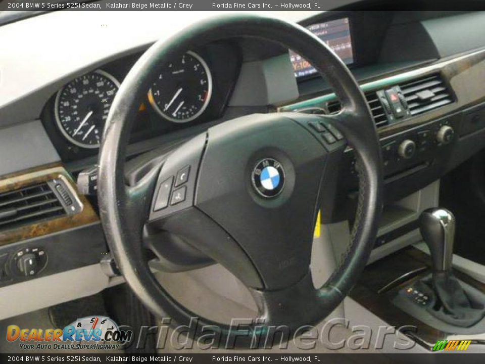 2004 BMW 5 Series 525i Sedan Kalahari Beige Metallic / Grey Photo #16