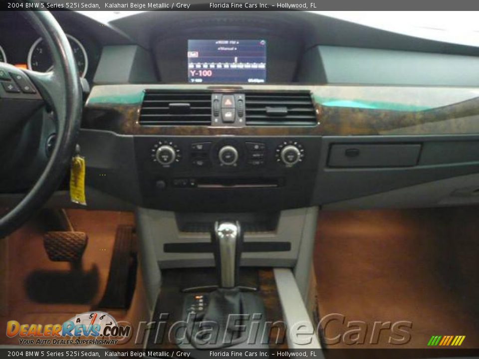 2004 BMW 5 Series 525i Sedan Kalahari Beige Metallic / Grey Photo #17