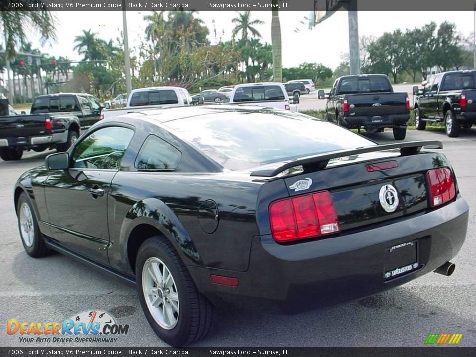 2006 Ford Mustang V6 Premium Coupe Black / Dark Charcoal Photo #5