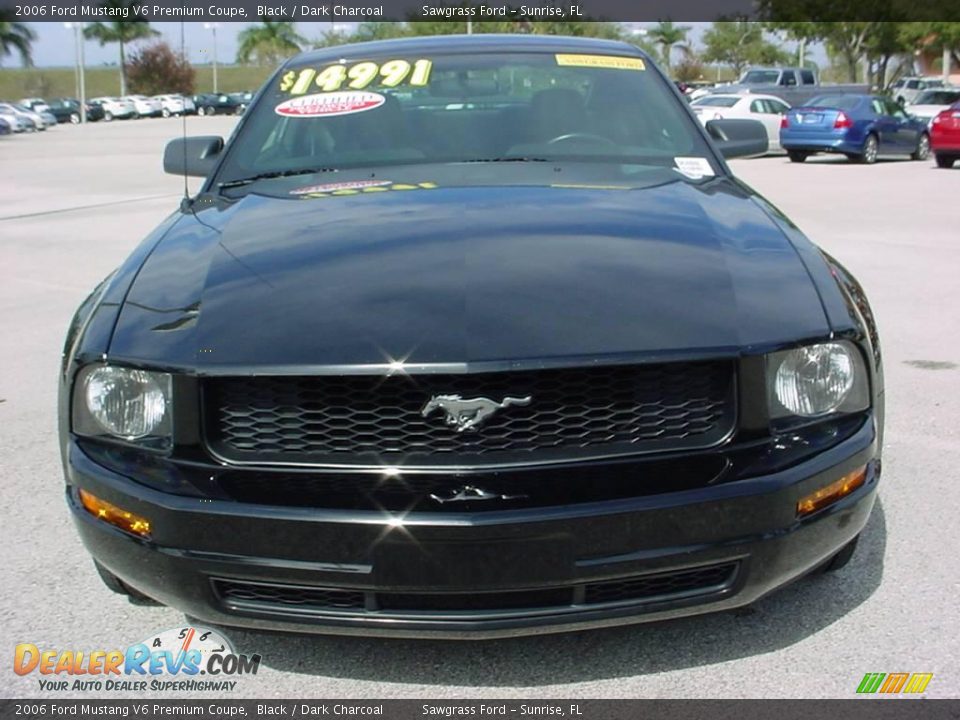 2006 Ford Mustang V6 Premium Coupe Black / Dark Charcoal Photo #8