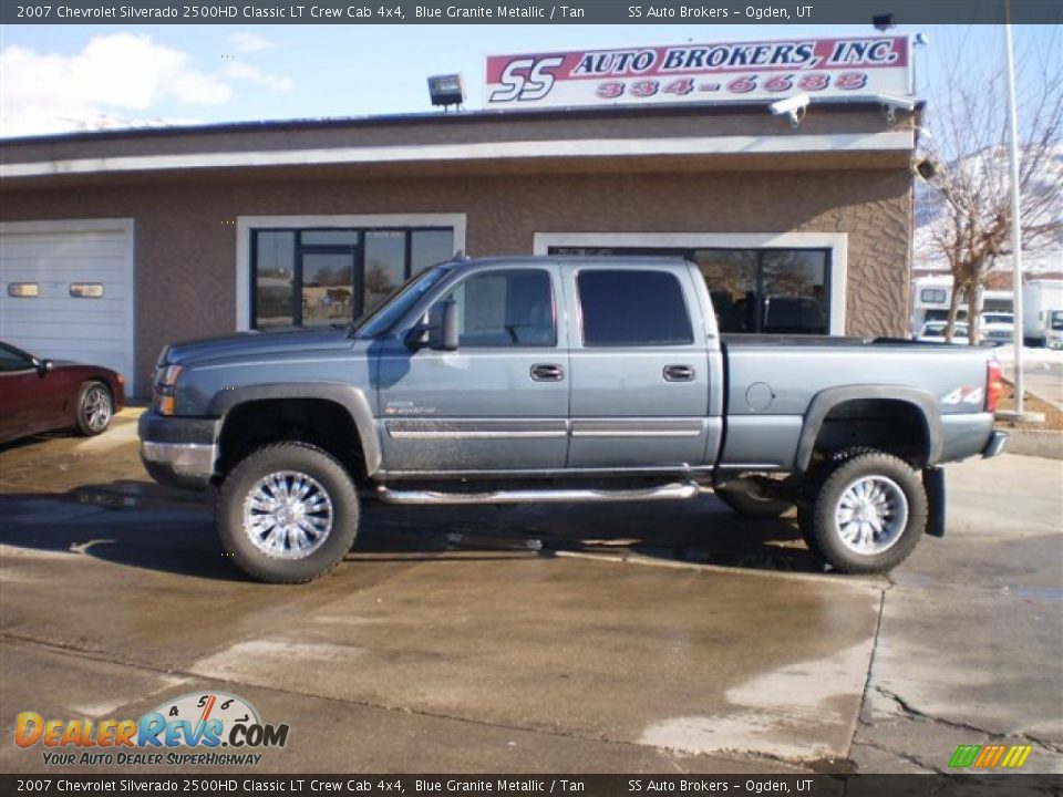 2007 Chevrolet Silverado 2500HD Classic LT Crew Cab 4x4 Blue Granite Metallic / Tan Photo #1