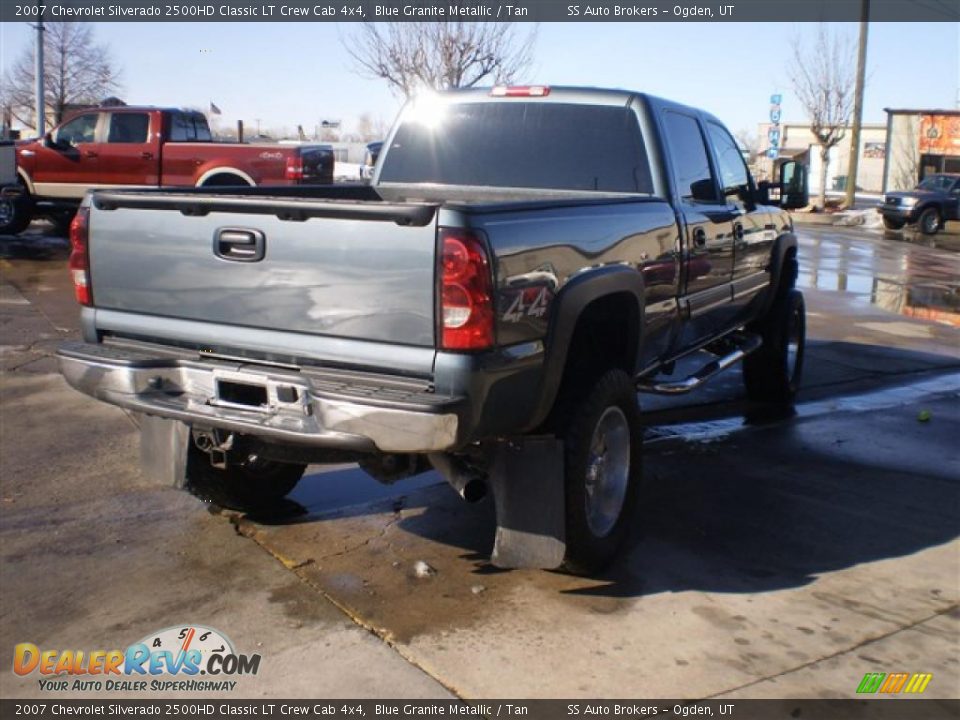 2007 Chevrolet Silverado 2500HD Classic LT Crew Cab 4x4 Blue Granite Metallic / Tan Photo #6