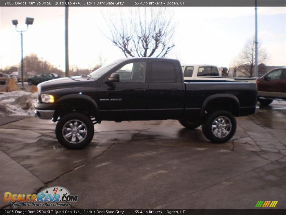 2005 Dodge Ram 2500 SLT Quad Cab 4x4 Black / Dark Slate Gray Photo #1