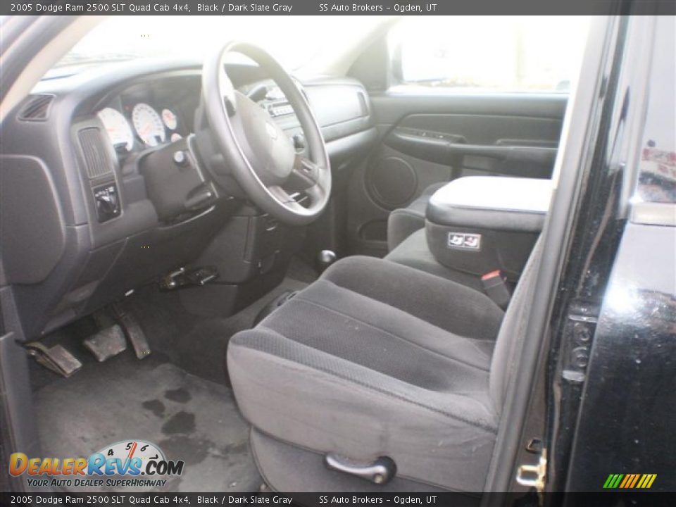 2005 Dodge Ram 2500 SLT Quad Cab 4x4 Black / Dark Slate Gray Photo #5