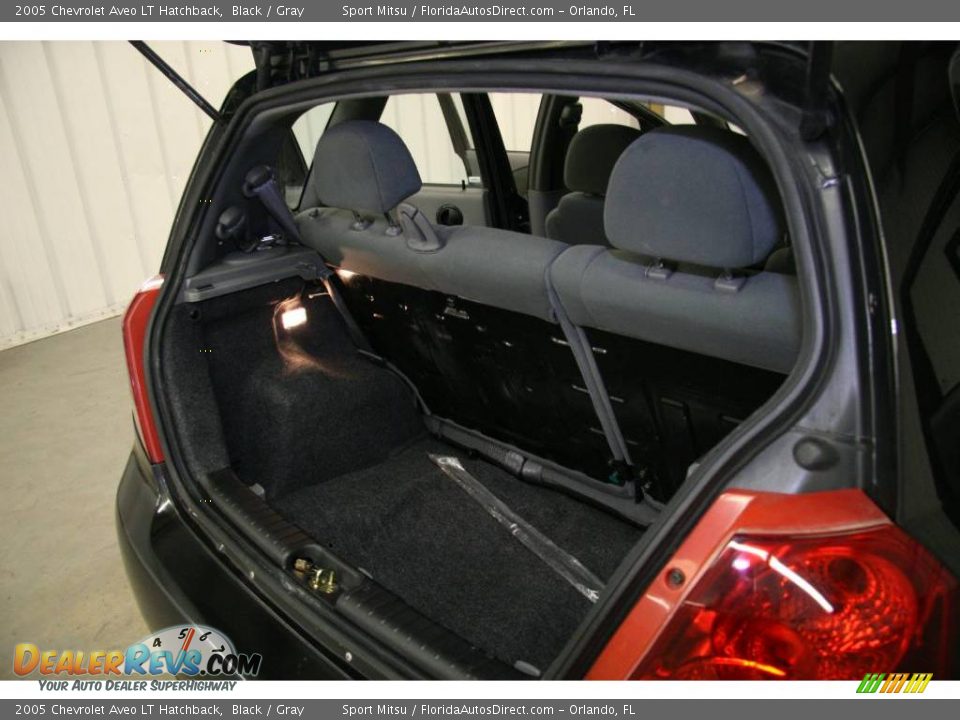 2005 Chevrolet Aveo LT Hatchback Black / Gray Photo #11