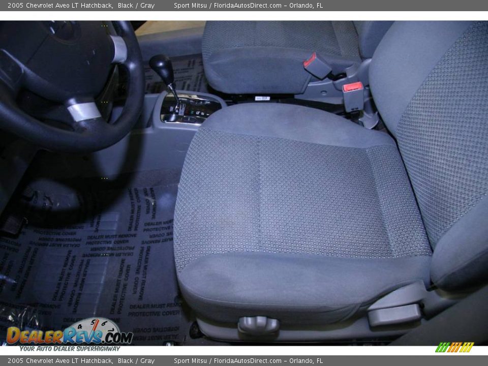 2005 Chevrolet Aveo LT Hatchback Black / Gray Photo #16