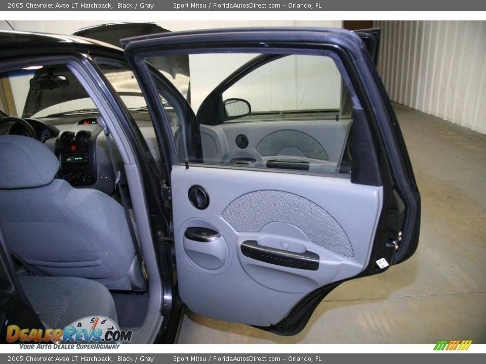 2005 Chevrolet Aveo LT Hatchback Black / Gray Photo #22