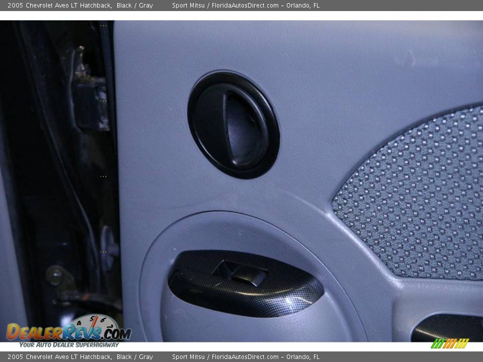 2005 Chevrolet Aveo LT Hatchback Black / Gray Photo #23