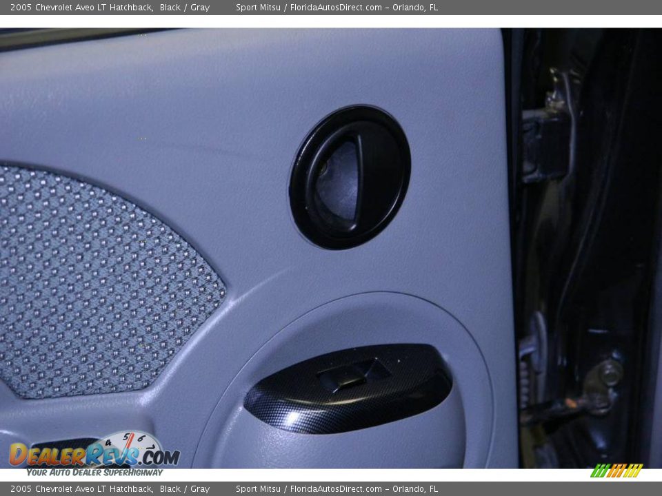 2005 Chevrolet Aveo LT Hatchback Black / Gray Photo #25