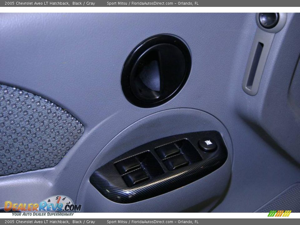 2005 Chevrolet Aveo LT Hatchback Black / Gray Photo #27