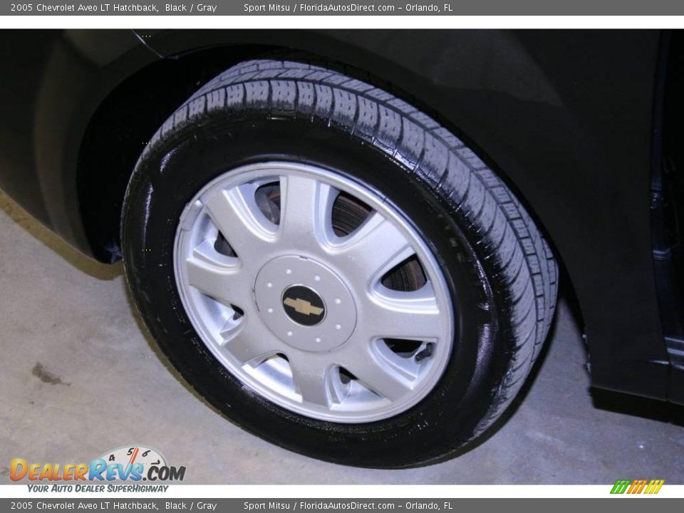 2005 Chevrolet Aveo LT Hatchback Black / Gray Photo #28