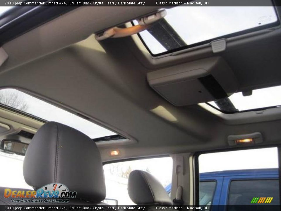 2010 Jeep Commander Limited 4x4 Brilliant Black Crystal Pearl / Dark Slate Gray Photo #12
