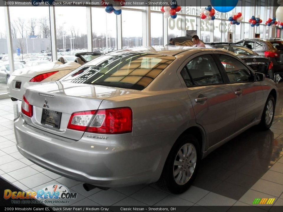 2009 Mitsubishi Galant ES Quick Silver Pearl / Medium Gray Photo #3