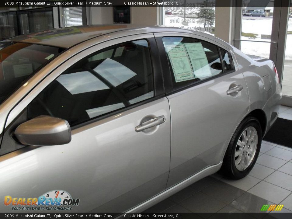 2009 Mitsubishi Galant ES Quick Silver Pearl / Medium Gray Photo #8