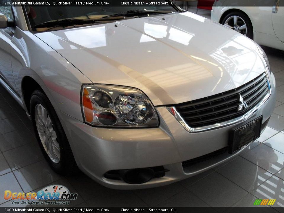 2009 Mitsubishi Galant ES Quick Silver Pearl / Medium Gray Photo #12