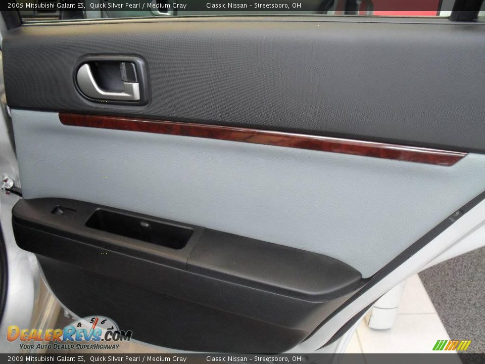 2009 Mitsubishi Galant ES Quick Silver Pearl / Medium Gray Photo #23