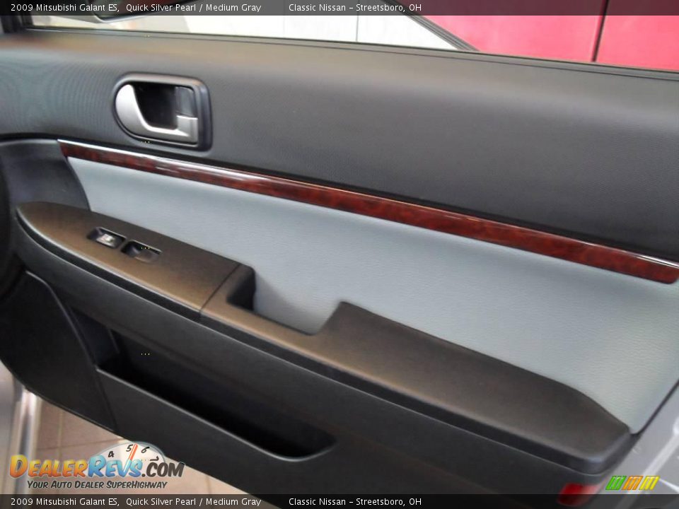 2009 Mitsubishi Galant ES Quick Silver Pearl / Medium Gray Photo #24