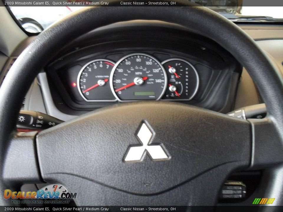 2009 Mitsubishi Galant ES Quick Silver Pearl / Medium Gray Photo #25