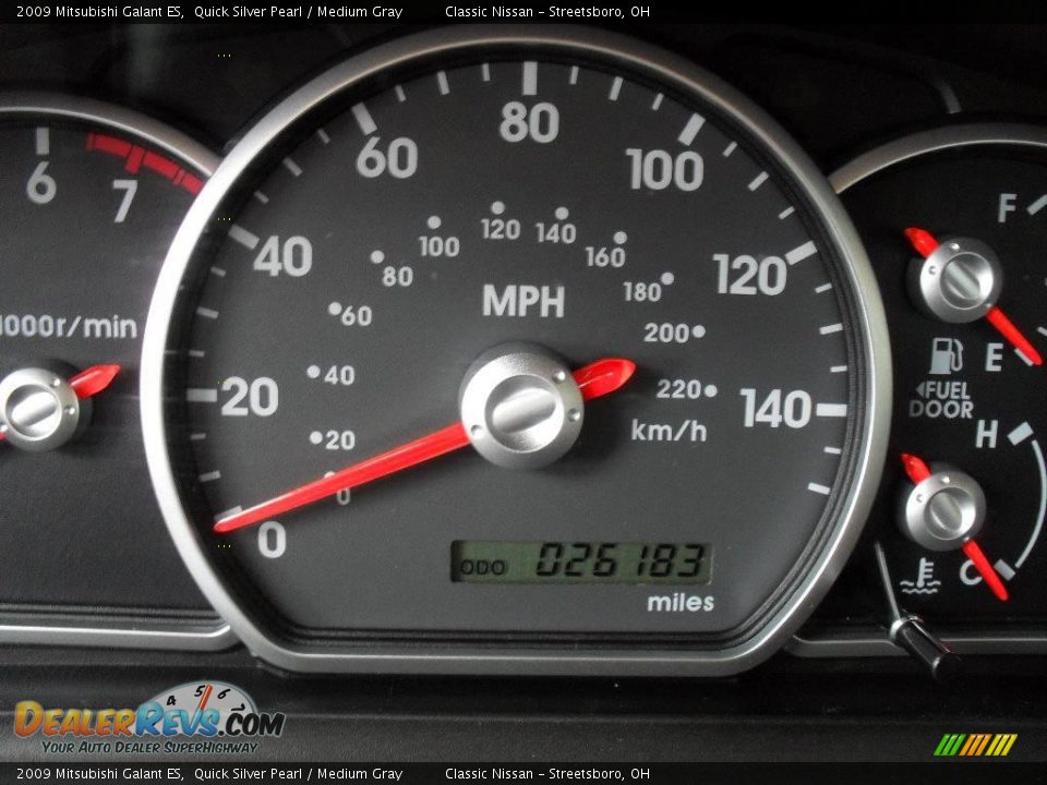 2009 Mitsubishi Galant ES Quick Silver Pearl / Medium Gray Photo #29