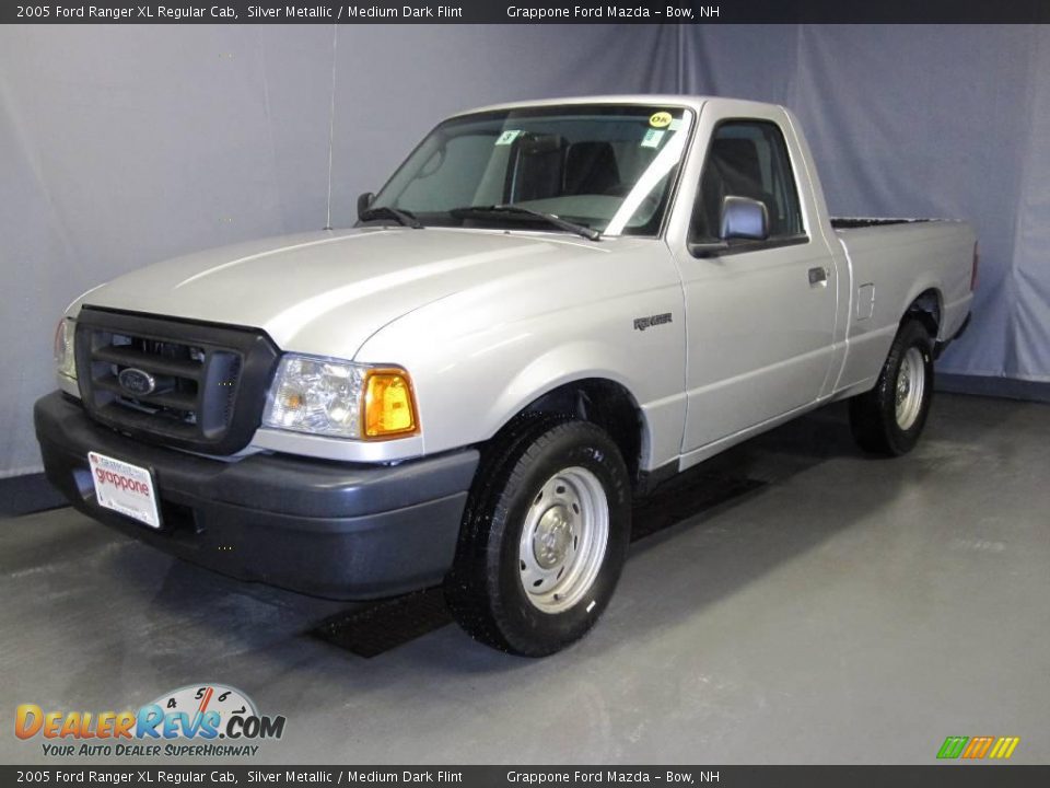 2005 Ford Ranger XL Regular Cab Silver Metallic / Medium Dark Flint Photo #1