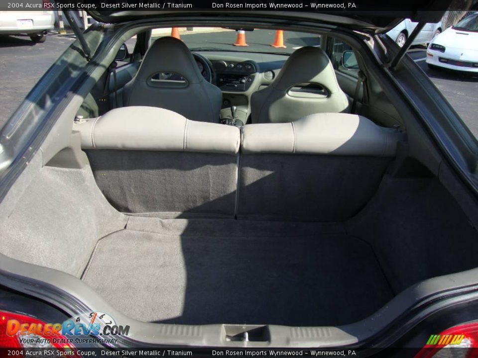 2004 Acura RSX Sports Coupe Desert Silver Metallic / Titanium Photo #21