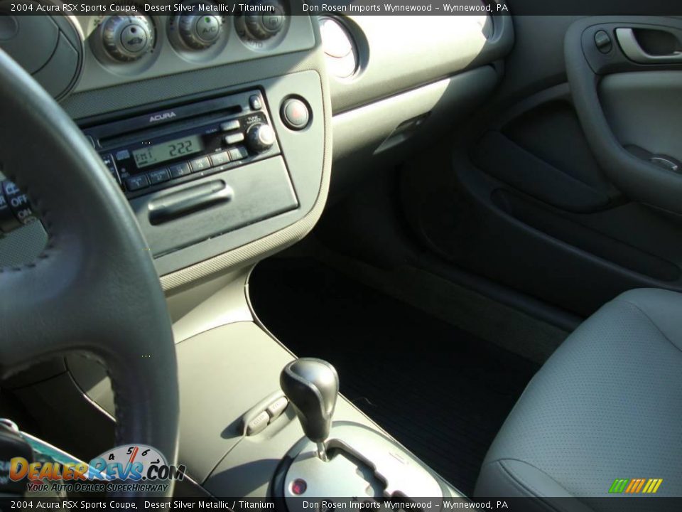 2004 Acura RSX Sports Coupe Desert Silver Metallic / Titanium Photo #29