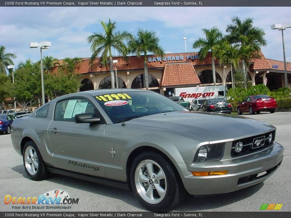 2008 Ford Mustang V6 Premium Coupe Vapor Silver Metallic / Dark Charcoal Photo #1