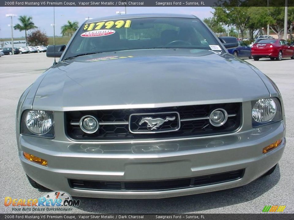 2008 Ford Mustang V6 Premium Coupe Vapor Silver Metallic / Dark Charcoal Photo #8