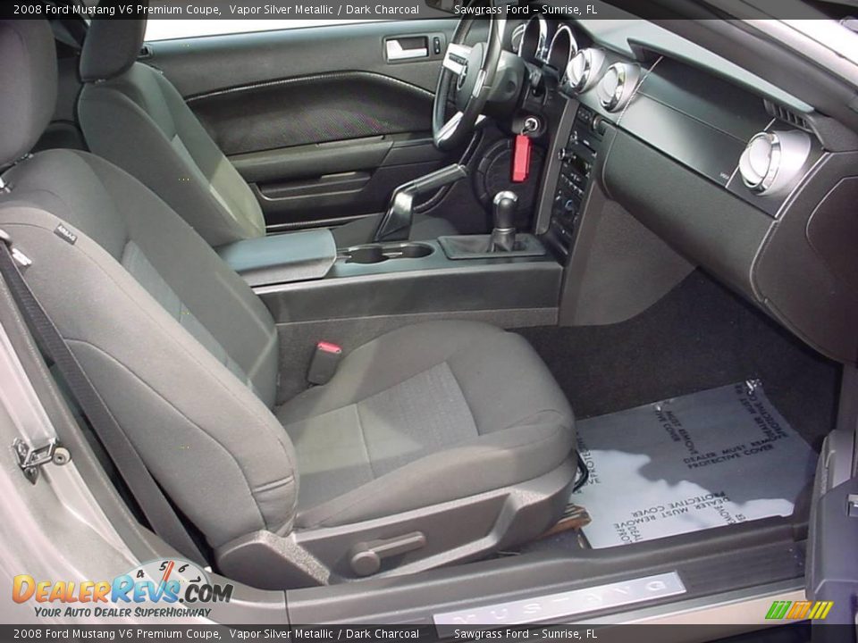 2008 Ford Mustang V6 Premium Coupe Vapor Silver Metallic / Dark Charcoal Photo #11