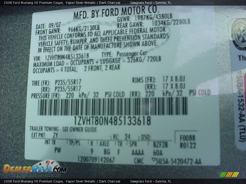 2008 Ford Mustang V6 Premium Coupe Vapor Silver Metallic / Dark Charcoal Photo #17