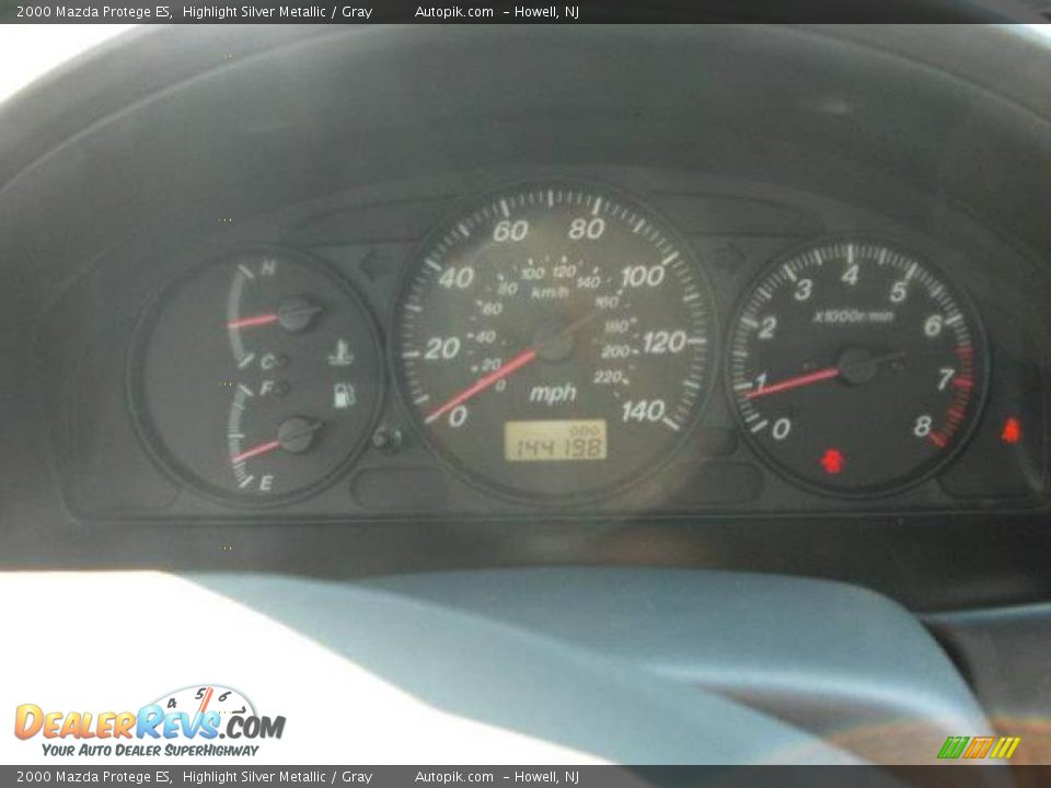 2000 Mazda Protege ES Highlight Silver Metallic / Gray Photo #13