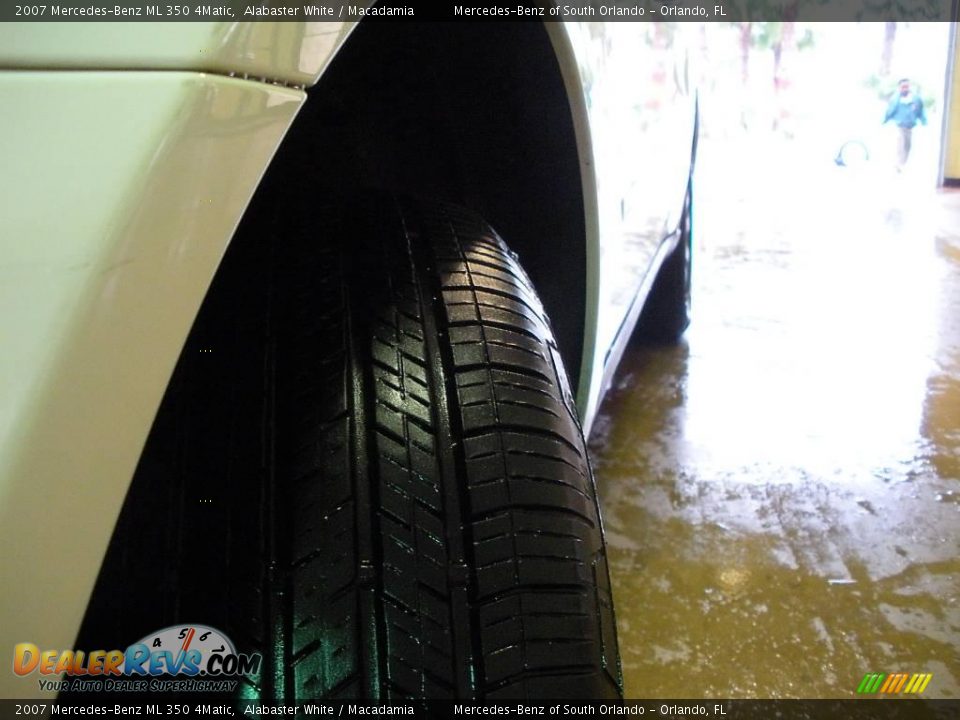 2007 Mercedes-Benz ML 350 4Matic Alabaster White / Macadamia Photo #11
