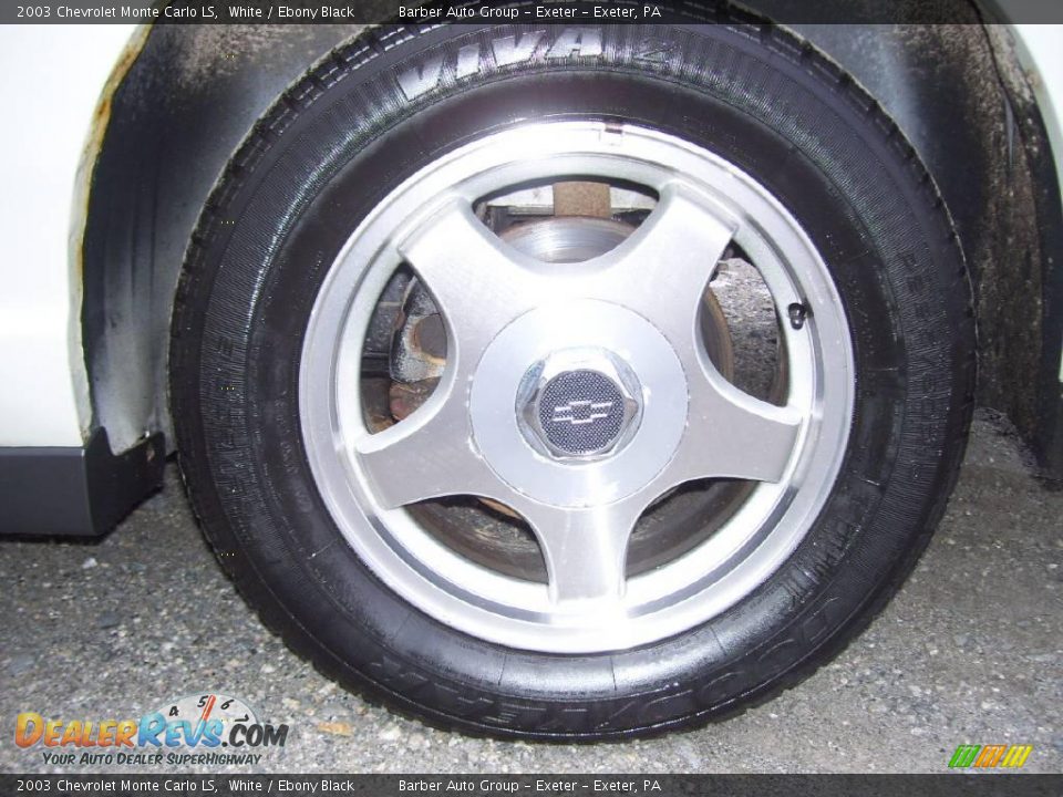 2003 Chevrolet Monte Carlo LS White / Ebony Black Photo #12