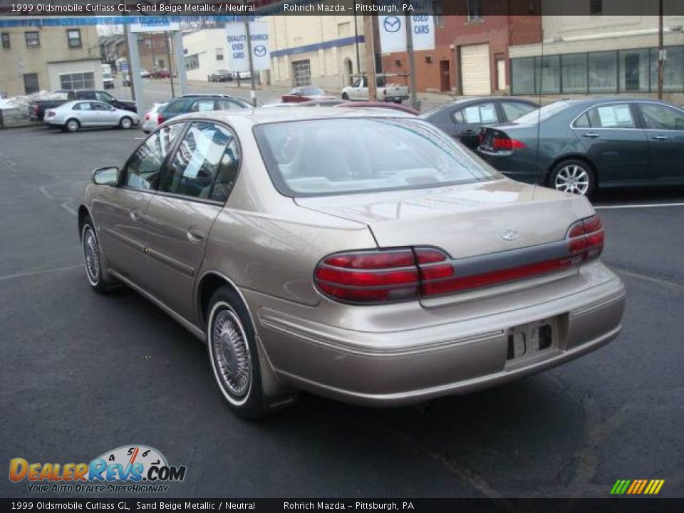 1999 Oldsmobile Cutlass GL Sand Beige Metallic / Neutral Photo #3