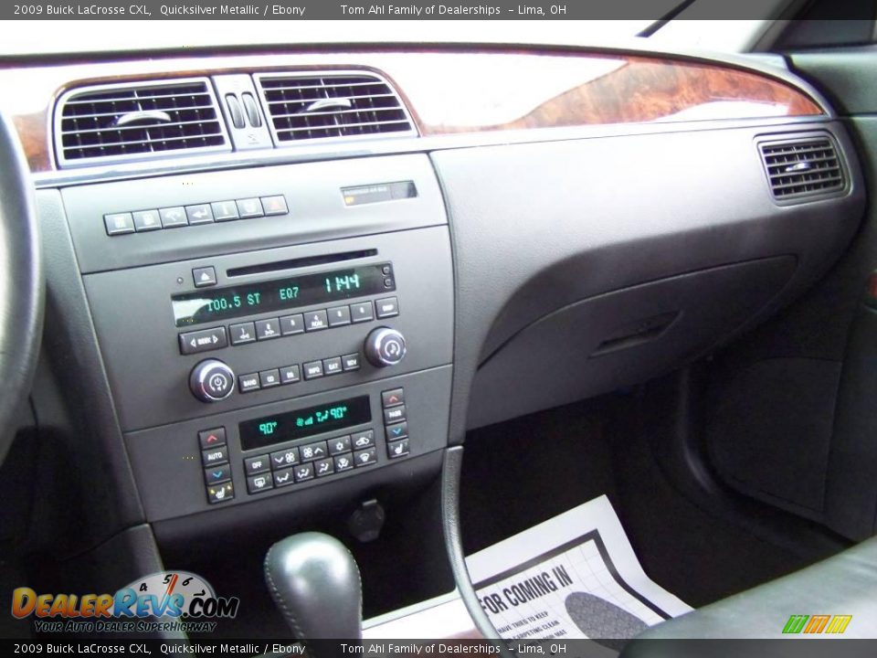 2009 Buick LaCrosse CXL Quicksilver Metallic / Ebony Photo #21