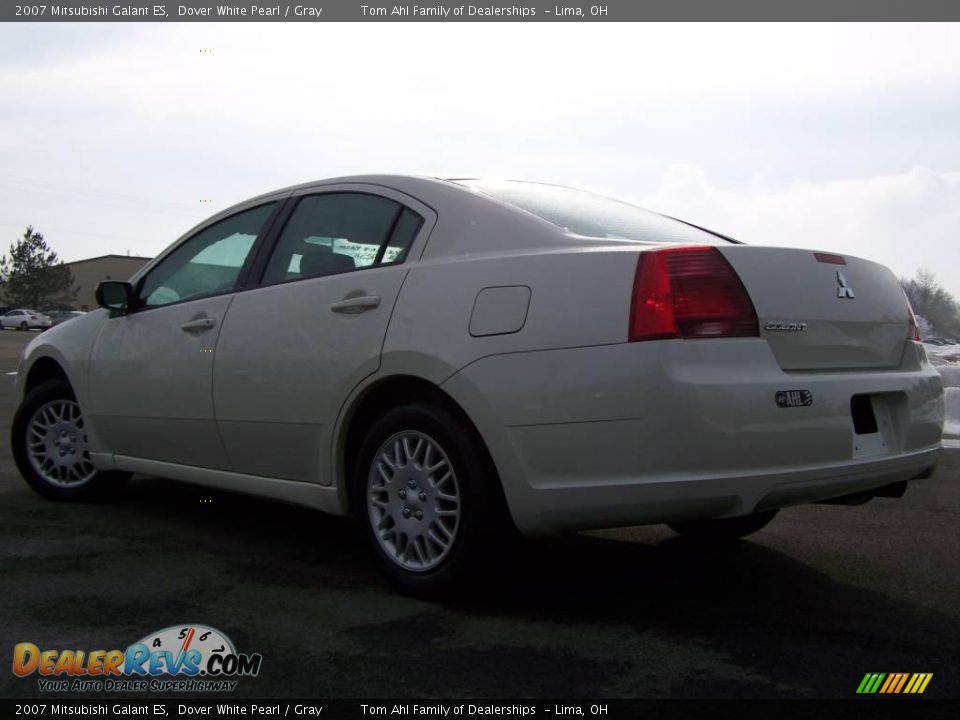 2007 Mitsubishi Galant ES Dover White Pearl / Gray Photo #3