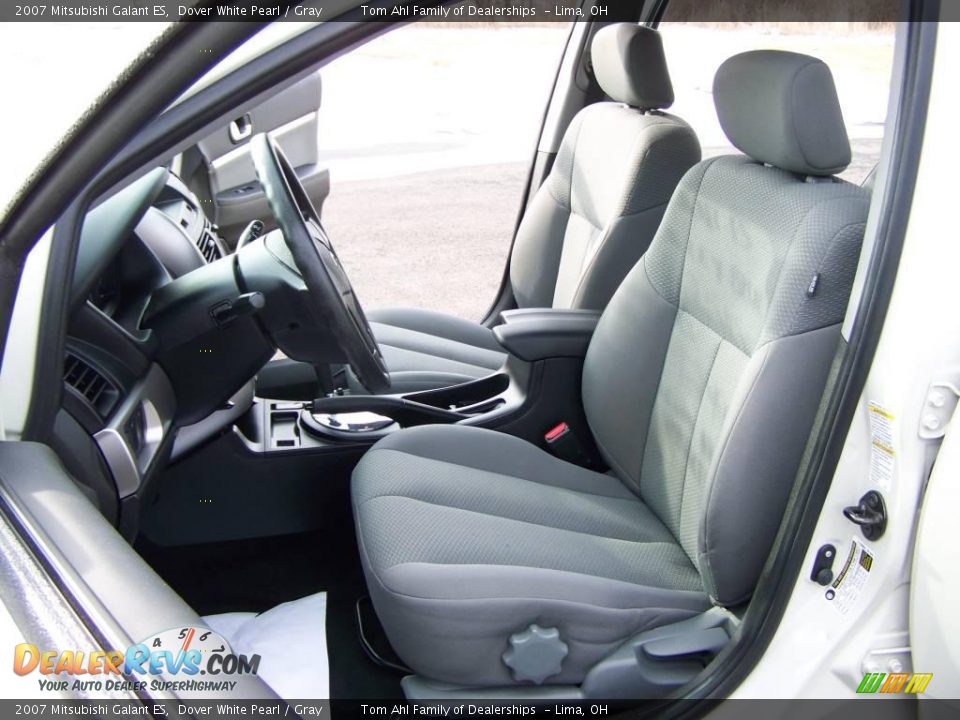 2007 Mitsubishi Galant ES Dover White Pearl / Gray Photo #8