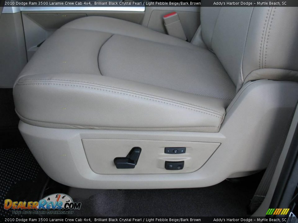 2010 Dodge Ram 3500 Laramie Crew Cab 4x4 Brilliant Black Crystal Pearl / Light Pebble Beige/Bark Brown Photo #15