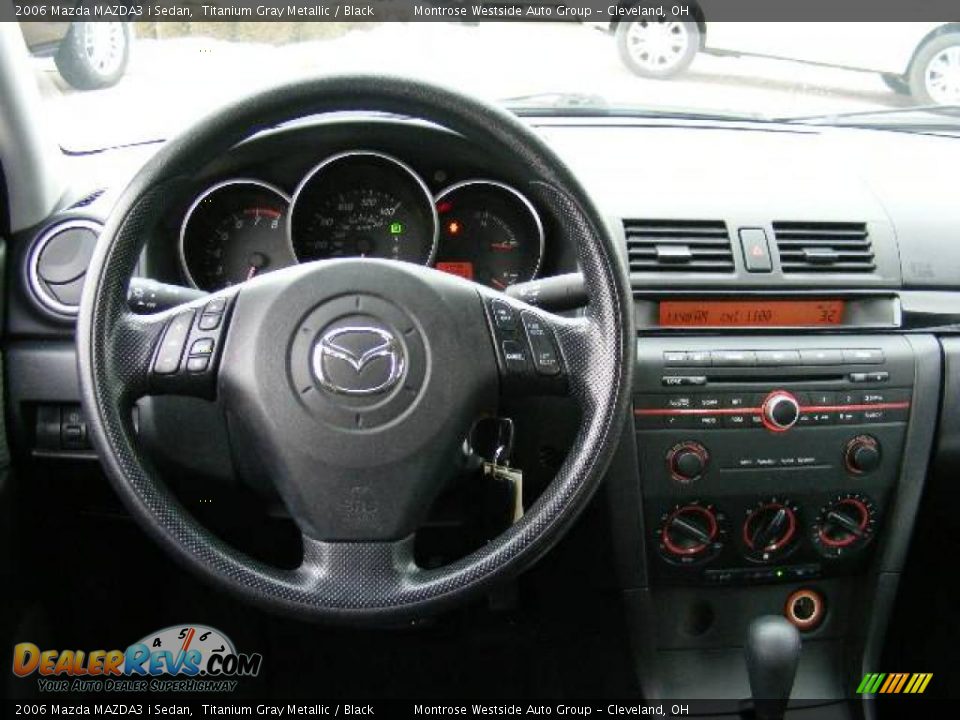 2006 Mazda MAZDA3 i Sedan Titanium Gray Metallic / Black Photo #15