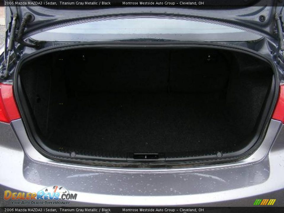 2006 Mazda MAZDA3 i Sedan Titanium Gray Metallic / Black Photo #26