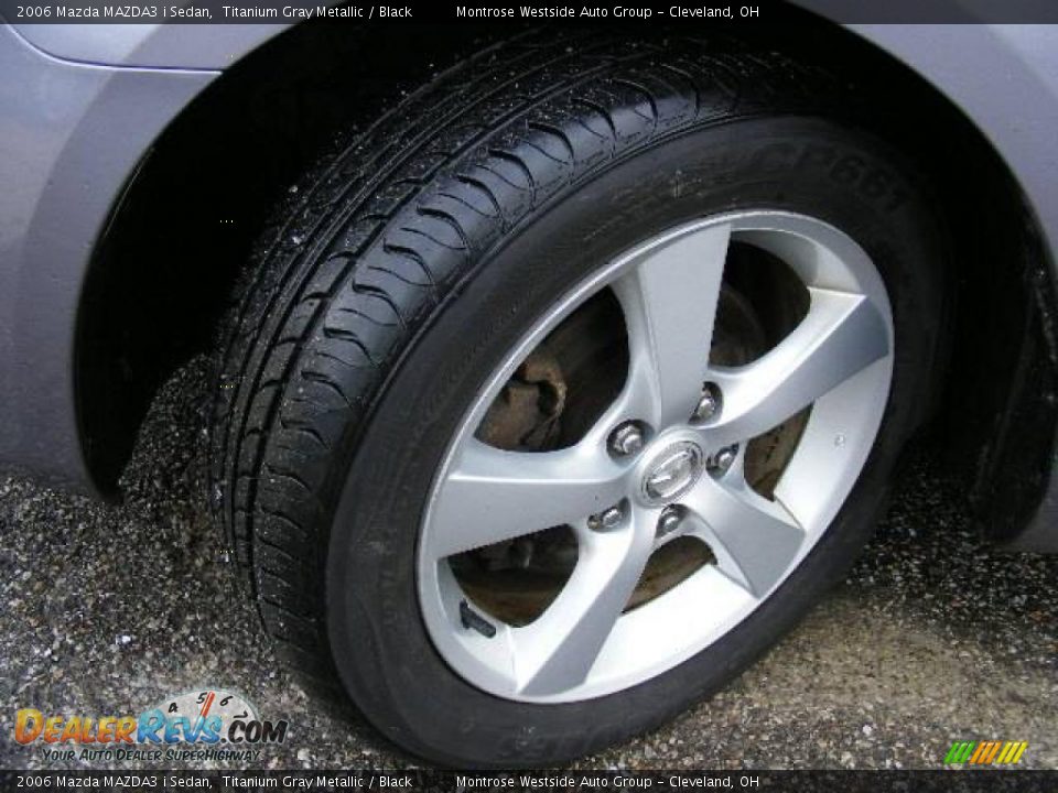 2006 Mazda MAZDA3 i Sedan Titanium Gray Metallic / Black Photo #28