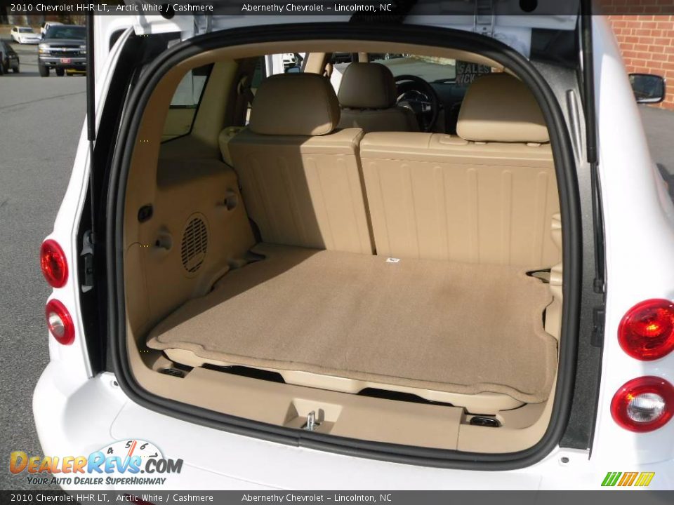 2010 Chevrolet HHR LT Arctic White / Cashmere Photo #11