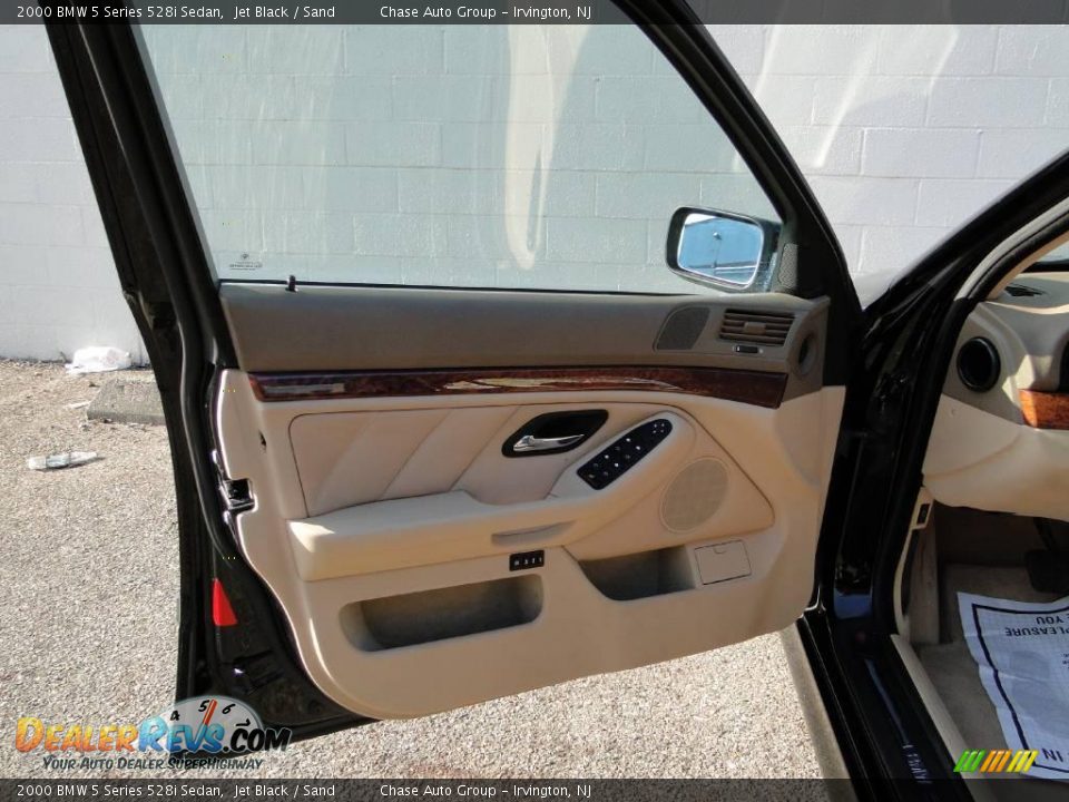 2000 BMW 5 Series 528i Sedan Jet Black / Sand Photo #13
