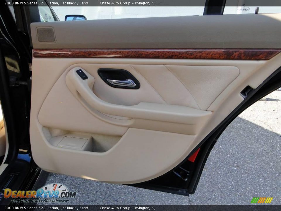2000 BMW 5 Series 528i Sedan Jet Black / Sand Photo #15