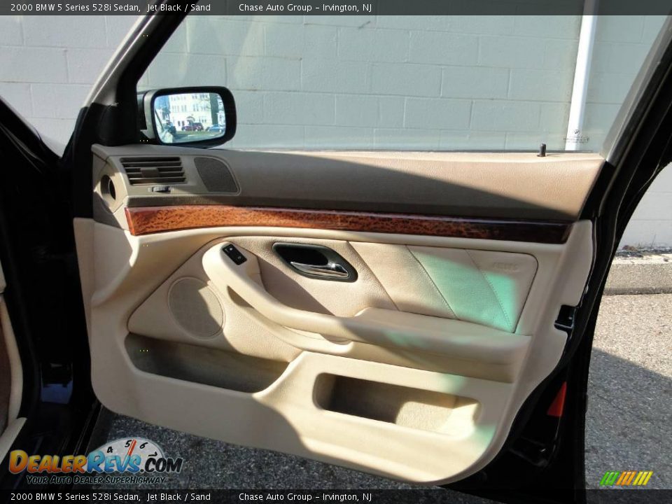 2000 BMW 5 Series 528i Sedan Jet Black / Sand Photo #16